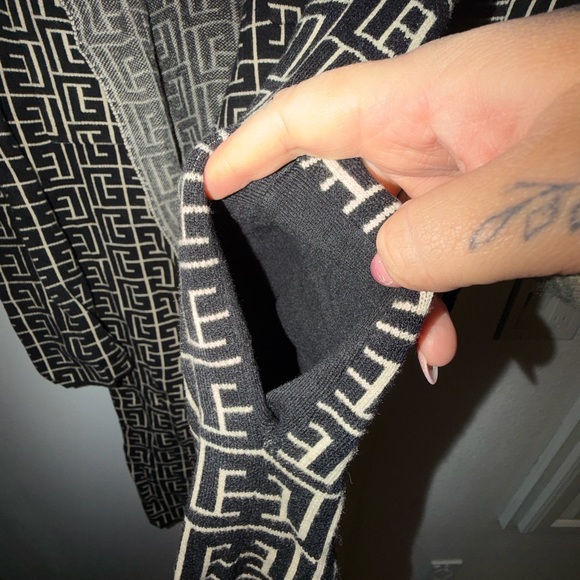 By Design Black and Tan Open Front Sweater Medium - Picture 7 of 8